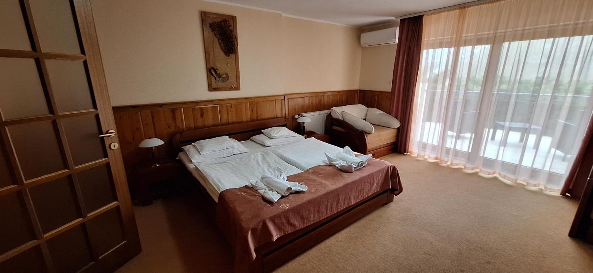 Atryum Hotel โซลนอค ภายนอก รูปภาพ
