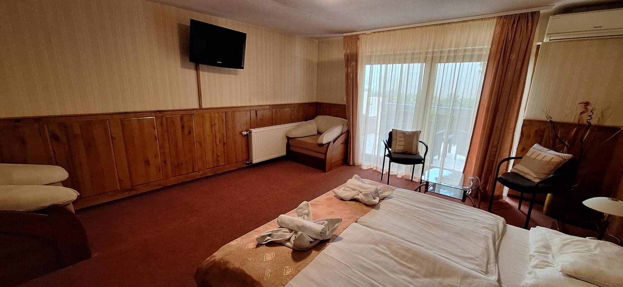 Atryum Hotel โซลนอค ภายนอก รูปภาพ